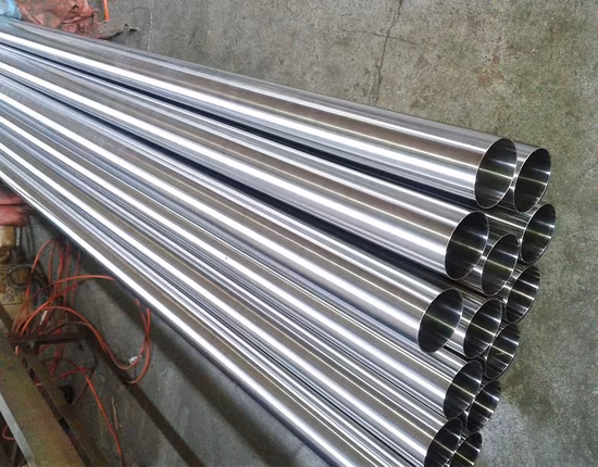 SA213 T11 T91 SA192 SAE1040 холоднотянутые бесшовные стальные трубы Smls и фитинги.